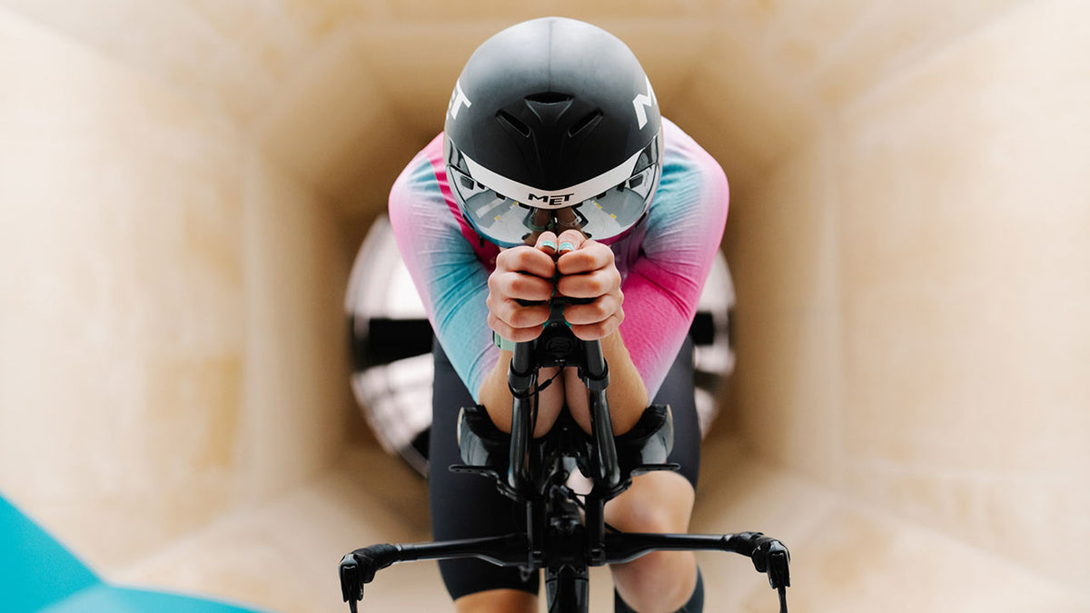 Entwicklung von Triathlon-Anzügen durch CUORE